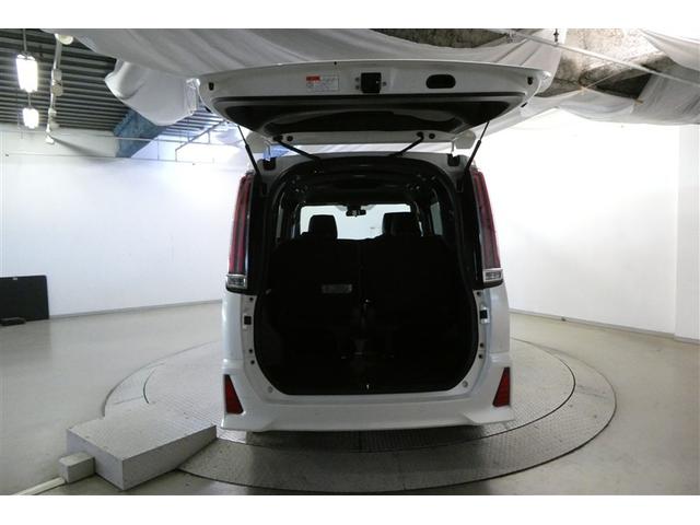 ノア Ｓｉ　ダブルバイビーＩＩ　フルフラット　横滑防止装置　ＰＣＳ　スマートキ－　Ｗエアコン　Ｂモニター　ＤＶＤ再生可　フルセグテレビ　ＥＴＣ付き　アイドリングＳ　オートエアコン　ＰＳ　クルーズＣ　ナビ＆ＴＶ　ＰＷ　ウォークスルー（10枚目）