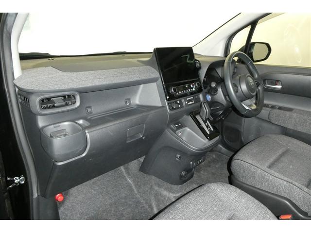 シエンタ ハイブリッドＺ　ＴＳＳ　フルフラットシート　エアバック　アルミ　キーレスエントリー　ナビＴＶ　イモビライザー　バックモニター　ＬＥＤヘッドライト　ＥＴＣ車載器　横滑り防止　スマートキー　オートエアコン　ＷＳＲＳ（11枚目）