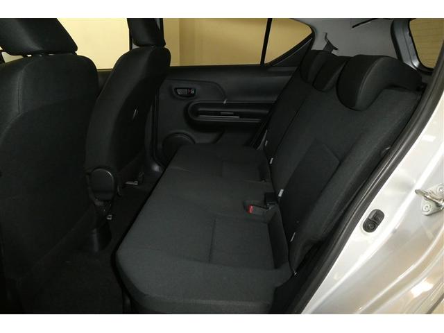 アクア Ｓ　スマートキープッシュスタート　キーレスエントリ　イモビ　ナビ＆ＴＶ　オートエアコン　デュアルエアバック　ＥＳＣ　Ｂカメラ　パワーウィンドウ　ＡＵＸ端子　ＥＴＣ　ＳＲＳ　ワンセグＴＶ　パワーステアリング（13枚目）