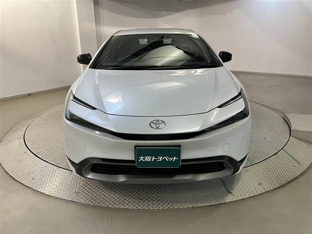 プリウス U プリクラッシュセーフティー ABS 地デジ 100V バックモニター ナビ&TV クルコン 盗難防止装置 LEDライト アルミホイール ETC付 スマートキ メモリーナビ キーレス サイドエアバッグ(2枚目)