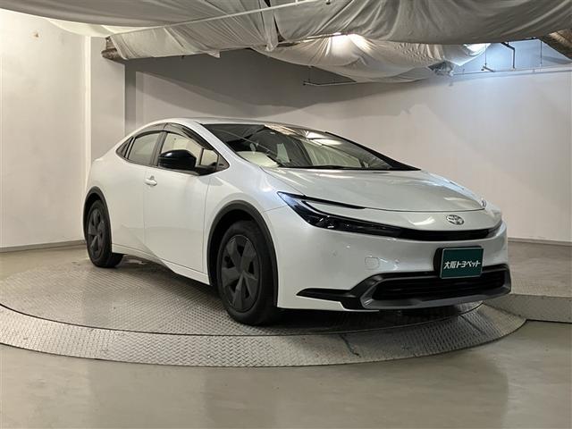 プリウス U プリクラッシュセーフティー ABS 地デジ 100V バックモニター ナビ&TV クルコン 盗難防止装置 LEDライト アルミホイール ETC付 スマートキ メモリーナビ キーレス サイドエアバッグ(3枚目)