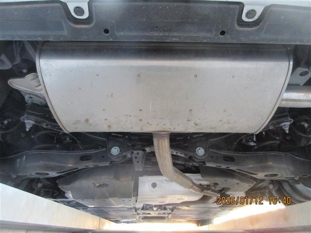 プリウス U プリクラッシュセーフティー ABS 地デジ 100V バックモニター ナビ&TV クルコン 盗難防止装置 LEDライト アルミホイール ETC付 スマートキ メモリーナビ キーレス サイドエアバッグ(40枚目)