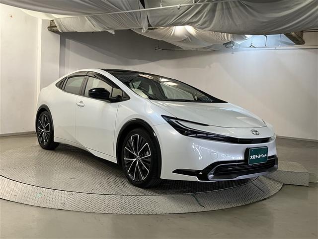 プリウス Z Rカメラ フルセグ地デジTV パノラミックルーフ フルオートエアコン サイドエアバッグ ドラレコ付き メモリーナビゲーション ESC ナビTV パワーステアリング アルミ Pシート インテリキー(3枚目)