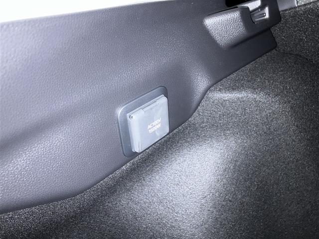 プリウス Z Rカメラ フルセグ地デジTV パノラミックルーフ フルオートエアコン サイドエアバッグ ドラレコ付き メモリーナビゲーション ESC ナビTV パワーステアリング アルミ Pシート インテリキー(27枚目)