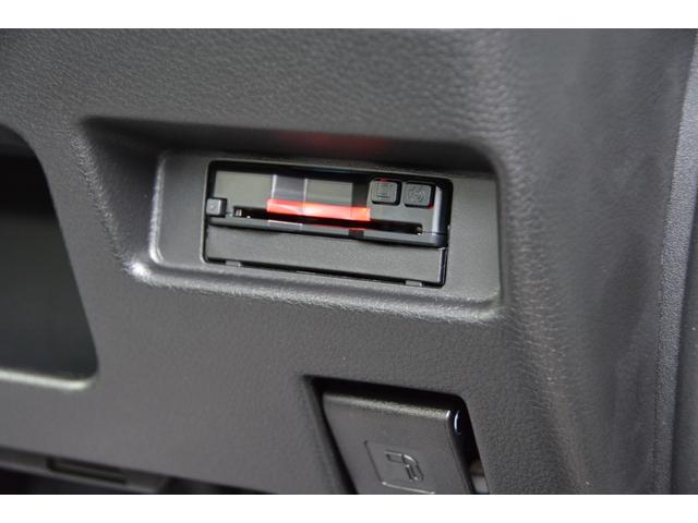 XF - 新車 - フルセグTV搭載ナビ&バックカメラ&ナビ連動ドライブレコーダー&ETC車載器&フロアマット付き(9枚目)