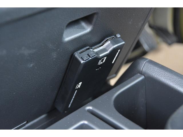 ハイゼットトラック ジャンボエクストラ　２ＷＤ　５ＭＴ　－　新車　－　スマホアプリ連携ナビ＆Ａｐｐｌｅ　ＣａｒＰｌａｙ／Ａｎｄｒｏｉｄ　Ａｕｔｏ対応＆フルセグＴＶ＆ドライブレコーダー＆ＥＴＣ車載器＆フロアマット付（11枚目）