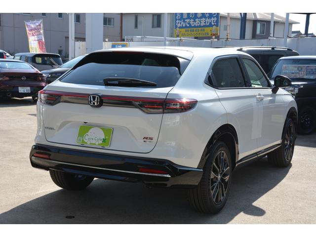 ヴェゼル ｅ：ＨＥＶ　ＲＳ　－　新車　－　ＨｏｎｄａＣＯＮＮＥＣＴディスプレーナビ＆フルセグＴＶ＆ＡｐｐｌｅＣａｒＰｌａｙ／ＡｎｄｒｏｉｄＡｕｔｏ対応＆舵角対応リヤワイドカメラ（３ビュー切り替え）＆ナビ連動ＥＴＣ２．０＆マット付（24枚目）