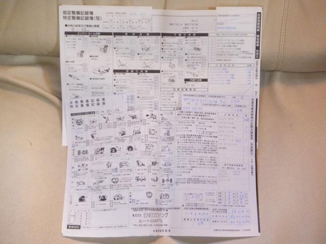 パッソ Ｘ　ユルリ　特別仕様車・ユーザー下取禁煙車・記録簿３枚・スマートキー・純正ナビ・フルセグＴＶ・ＤＶＤ再生・ブルートゥース・ＥＴＣ・ナノイードライブシャワー・センターアームレスト付ベンチシート・電動格納ドアミラー（5枚目）