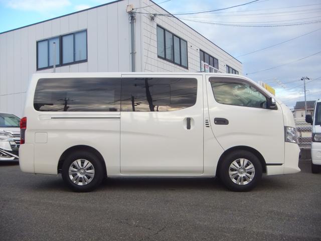 ＮＶ３５０キャラバンバン ロングＶＸ　法人ユーザー買取車・記録簿９枚・６人乗・後席左右分割可倒式・衝突軽減ブレーキ・同色バンパー・ＬＥＤヘッドライト・電動ドアミラー・ドラレコ・純正ナビＴＶ・バックカメラ・ＥＴＣ・キーレス・５ドア後席両側窓（10枚目）