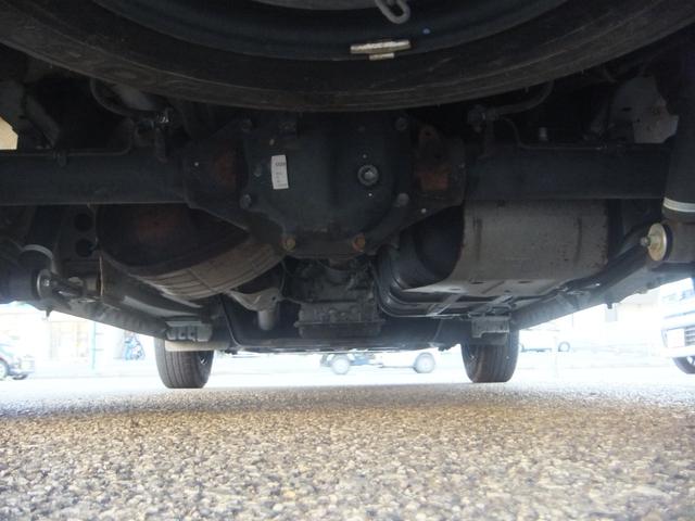 NV350キャラバンバン ロングDX 後期型・禁煙車・法人ユーザー買取車・記録簿4枚・2024年製タイヤ4本・衝突軽減ブレーキ・メモリナビ・ブルートゥース・バックカメラ・ドラレコ・ETC・キーレスキー・6人乗り・5ドア・両側スライド窓(17枚目)