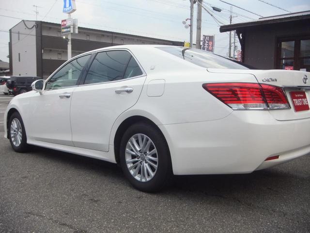 クラウン ロイヤルサルーン　後期型・黒内装・記録簿１１枚・純正ＳＤナビ・フルセグＴＶ・ブルートゥース・バックカメラ・ＥＴＣ・電動シート・ロック連動開閉ドアミラー・ＬＥＤヘッドライト・ＬＥＤフォグランプ・純正１６インチアルミ（28枚目）