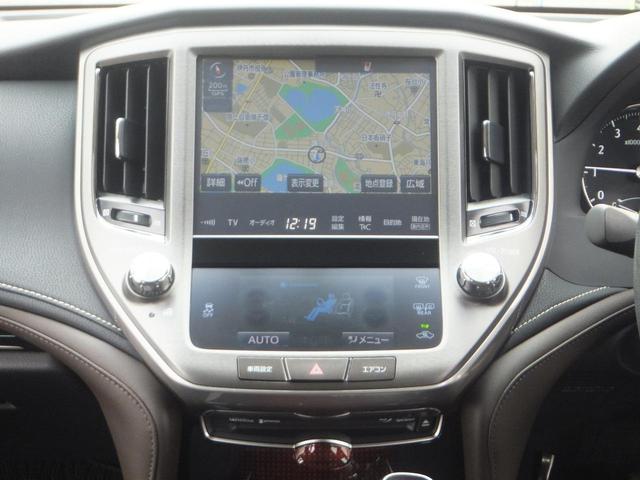 クラウン ロイヤルサルーン　後期型・黒内装・記録簿１１枚・純正ＳＤナビ・フルセグＴＶ・ブルートゥース・バックカメラ・ＥＴＣ・電動シート・ロック連動開閉ドアミラー・ＬＥＤヘッドライト・ＬＥＤフォグランプ・純正１６インチアルミ（32枚目）