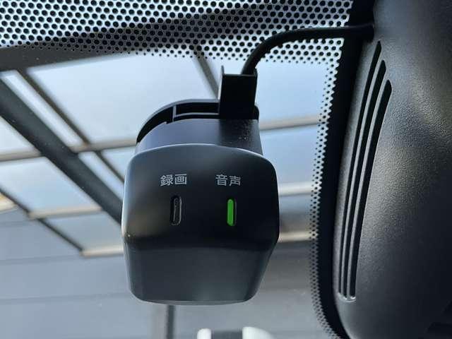 セレナ １．２　ｅ－ＰＯＷＥＲ　ハイウェイスター　Ｖ　シートヒーター＆メモリーナビ＆プロパイロ　３６０°カメラ　エマジェンシーブレーキ　１オナ　寒冷地仕様　スマキー　バックカメラ　ＬＥＤ　レーンアシスト　ＥＴＣ　ドラレコ　Ａストップ　イモビ　フルオートエアコン　アルミホイール　エアバック　ＡＢＳ（7枚目）