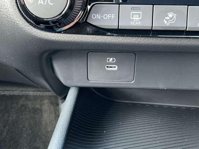 ノート 1.2 X 当社元試乗車&メモリーナビ&フルセグ リアカメラ 衝突被害軽減ブレ-キ 全方位カメラ ETC付 LEDヘッドライト レーンアシスト インテリジェントキー ドラレコ アイドリングストップ 盗難防止システム ワンセグTV TVナビ 試乗車UP(12枚目)