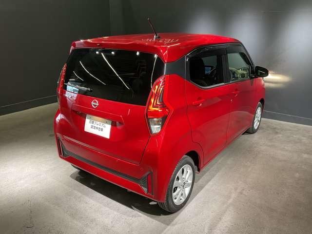 デイズ ６６０　Ｘ　当社元試乗車＆メモリーナビ＆フルセグ　アラウンドＭ　踏み間違え防止　スマートキー　イモビライザー　バックカメラ　ＥＴＣ　レーンキープ　アイドリングストップ　ドライブレコーダー　キーレス　フルオートエアコン　ナビＴＶ　ＷＡＢ　ＰＳ　ＡＢＳ（2枚目）