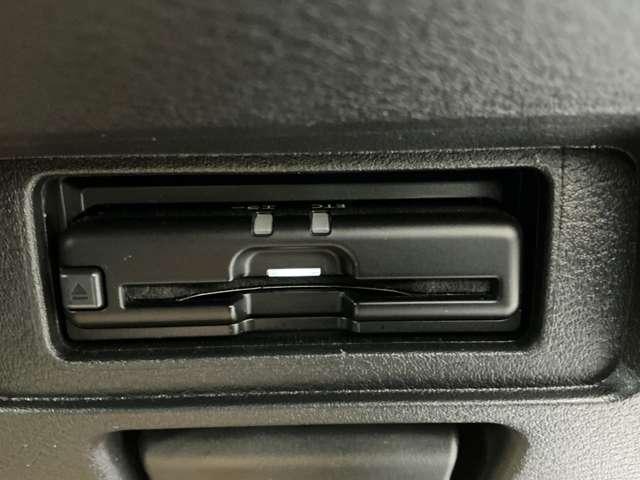 ノート 1.2 X 当社元試乗車&メモリーナビ&フルセグ リアカメラ 衝突被害軽減ブレ-キ 全方位カメラ ETC付 LEDヘッドライト レーンアシスト インテリジェントキー ドラレコ アイドリングストップ 盗難防止システム ワンセグTV TVナビ 試乗車UP(9枚目)