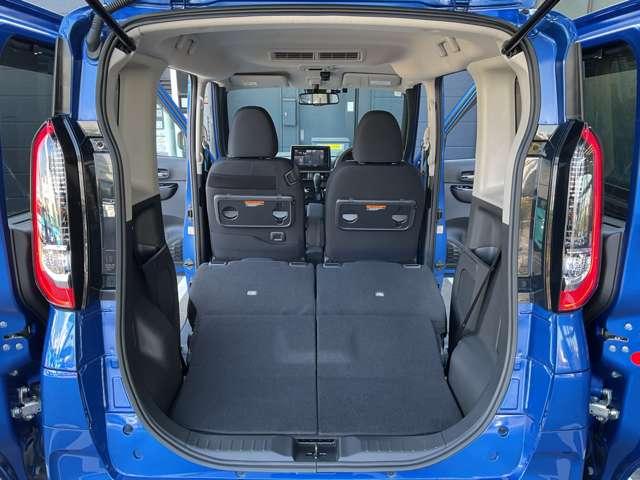 簡単操作で、フラットにすれば、長い荷物も大きな荷物も大丈夫！