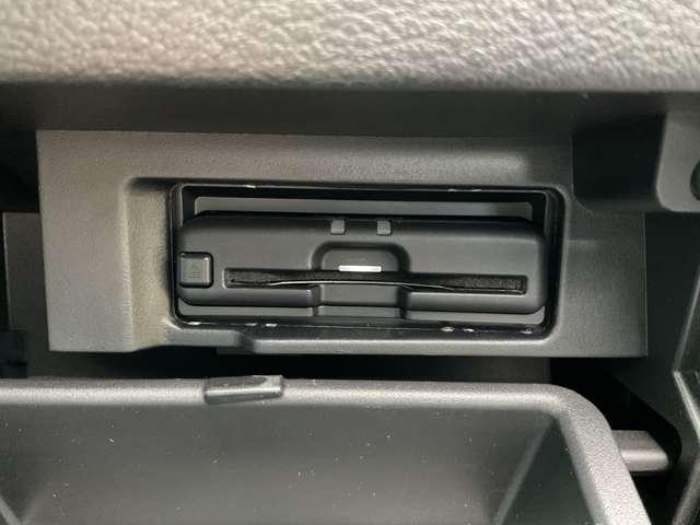 セレナ ｅ－パワー　ハイウェイスターＶ　プロパイロット＆メモリーナビ（ＭＭ５２０Ｄ－Ｌ）＆フルセグ＆アラウンドビューモニター＆前後ドラレコ＆ＥＴＣ＆両側オートスライドドア＆防水シート（7枚目）