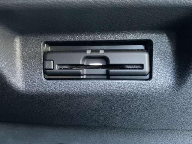 キックス １．２　Ｘ　（ｅ－ＰＯＷＥＲ）　メモリーナビ＆フルセグ＆前後ドラレコ　ナビ＆ＴＶ　ワンオ－ナ－車　追従クルコン　スマートキー　ＬＥＤヘッド　レーンアシスト　パワーステアリング　盗難防止システム　ドライブレコーダー　ＥＴＣ　メモリーナビ　サイドエアバッグ　アルミ　ＡＡＣ（8枚目）