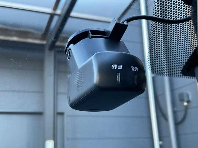 キックス １．２　Ｘ　（ｅ－ＰＯＷＥＲ）　メモリーナビ＆フルセグ＆前後ドラレコ　ナビ＆ＴＶ　ワンオ－ナ－車　追従クルコン　スマートキー　ＬＥＤヘッド　レーンアシスト　パワーステアリング　盗難防止システム　ドライブレコーダー　ＥＴＣ　メモリーナビ　サイドエアバッグ　アルミ　ＡＡＣ（9枚目）