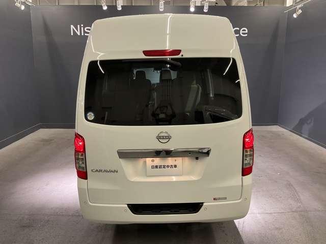 キャラバン ２．５　チェアキャブ　車いす２名仕様　メモリーナビ＆ドラレコ　リフタータイプ　スーパーＨＲ（9枚目）