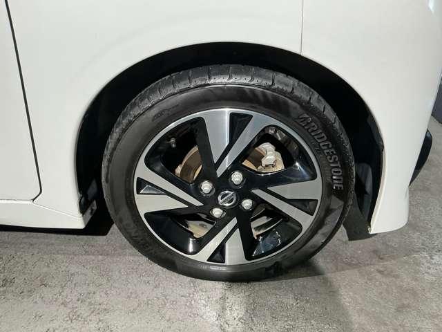 ルークス ６６０　ハイウェイスターＧターボ　プロパイロット　エディション　メモリーナビ＆フルセグ＆前後ドラレコ　両側パワードア　アラウンドビュ　プリクラッシュセーフティー　メモリナビ　アダプティブクルコン　レーンキープ　インテリキ－　ＥＴＣ　ＬＥＤヘッドライト　アイドリングストップ　ドライブレコーダー　ＡＣ（12枚目）