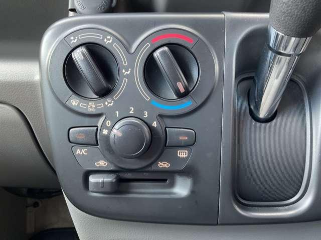 クリッパーバン 660 GX ハイルーフ 当社元試乗車&メモリーナビ&フルセグ 衝突軽減ブレーキ スマートキー Bカメラ ETC レーンアシスト ドラレコ エアコン LEDヘッド キーレス 盗難防止装置 Wエアバッグ アイドリングストップ パワステ ABS(8枚目)