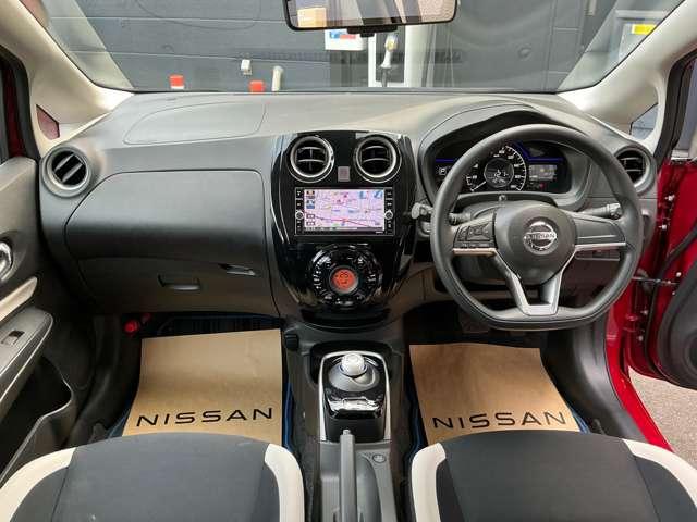 ノート 1.2 e-POWER X Vセレクション メモリーナビ&フルセグ アラウンドカメラ ワンオ-ナ-車 運転席助手席エアバック エアバッグ 衝突被害軽減装置 イモビライザー LEDヘッドライト パワーウインドウ レーンアシスト ETC アルミホイール スマートキー(3枚目)
