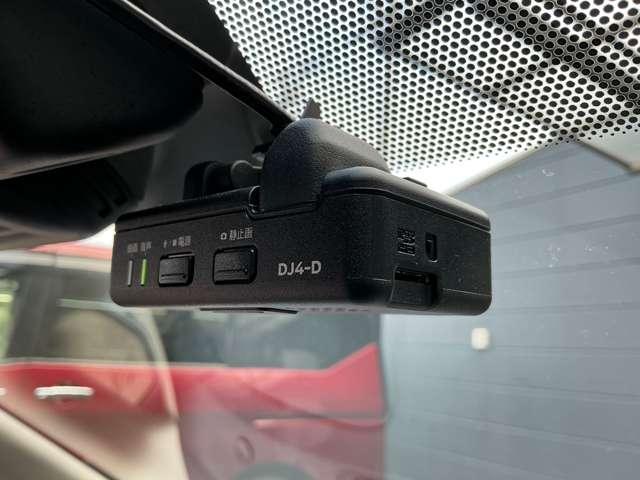 ノート 1.2 e-POWER X Vセレクション メモリーナビ&フルセグ アラウンドカメラ ワンオ-ナ-車 運転席助手席エアバック エアバッグ 衝突被害軽減装置 イモビライザー LEDヘッドライト パワーウインドウ レーンアシスト ETC アルミホイール スマートキー(7枚目)