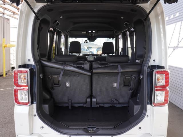 定員乗車時のラゲッジスペースです。お買い物などの普段使いには十分な容量ですね。