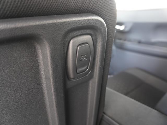 ◆コンビ二フック◆ちょっとした買い物の袋を吊り下げたり、ゴミ袋を吊り下げられるコンビニフックがあり車内を転がらず便利です！