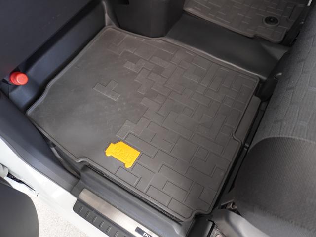 ◆オールシーズンマット◆濡れた靴の水、汚れなどからフロアを守ってくれます。アウトドアやレジャーでもシーン選ばずお手入れ簡単です。