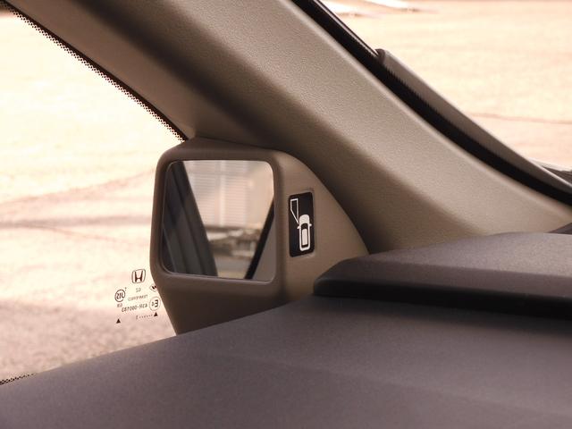 ◆サイドビューサポートミラー◆車の左前の見ずらい所・助手席側のドアの下あたりの見づらい所を映すから、駐車がずっとラクになります。