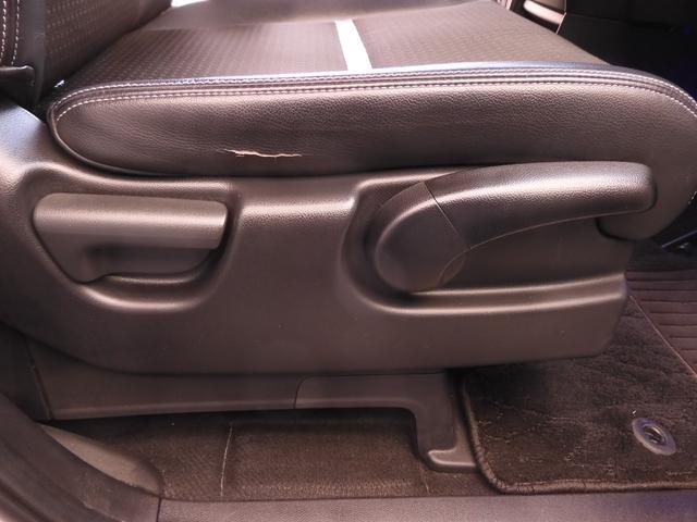 ◆シートハイトアジャスター◆運転席を上下に高さ調節ができます！運転ポジションを体格に合わせてシート調整できます。