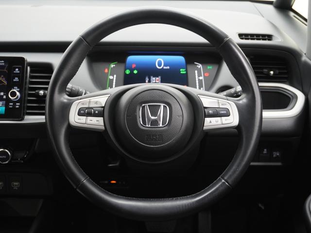 ���n���h���E�C���p�l�V�t�g���V�t�g�m�u�̓C���p�l�ɔz�u����Ă���̂ŁA�^�]�ȁ̏���Ȃ̈ړ����ȒP�B