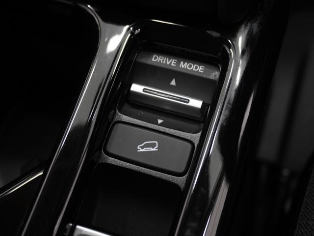 ヴェゼル ｅ：ＨＥＶＸ　ワンオーナー　禁煙車　９インチナビ　ＥＴＣ２．０　ドラレコ　バックカメラ　アダプティブクルーズコントロール　Ｂｌｕｅｔｏｏｔｈ接続　オートマチックハイビーム　障害物センサー　減速セレクター　フルセグ（68枚目）