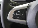 ◆オーディオリモコンスイッチ◆ハンドルにスイッチが装備されてます。視点をそらすことなく、ボリューム調整・オーディオソース切替・選曲が出来ます。安全運転しながら操作が可能になりました。