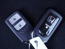 ◆スマートキー◆カギをバッグやポケットに入れたままでもドアロックの開閉ができる『スマートキー』付き!雨天や暗くなってもカギを取り出す必要がなくドアの開錠&エンジンも始動できます
