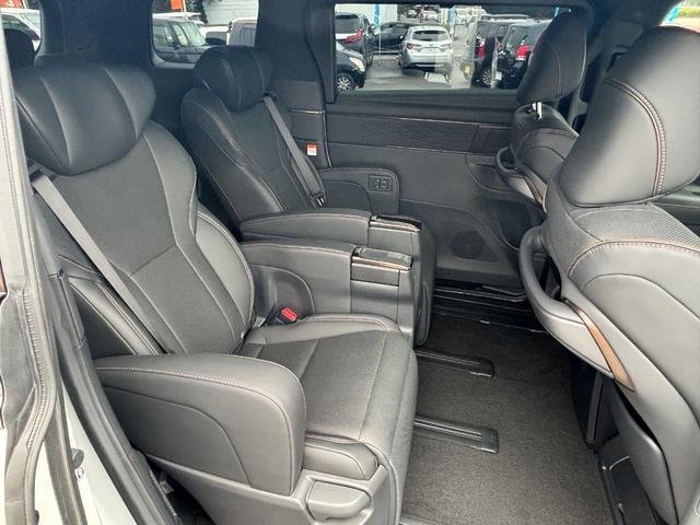 アルファード Ｚ　禁煙車　１４型モニター　パワーバックドア　デジタルインナーミラーシートヒーター　エアーシート　ステアリングヒーター　アダプティブクルーズコントロール　Ｂｌｕｅｔｏｏｔｈ　ＨＤＭＩ　ドライブレコーダー（20枚目）
