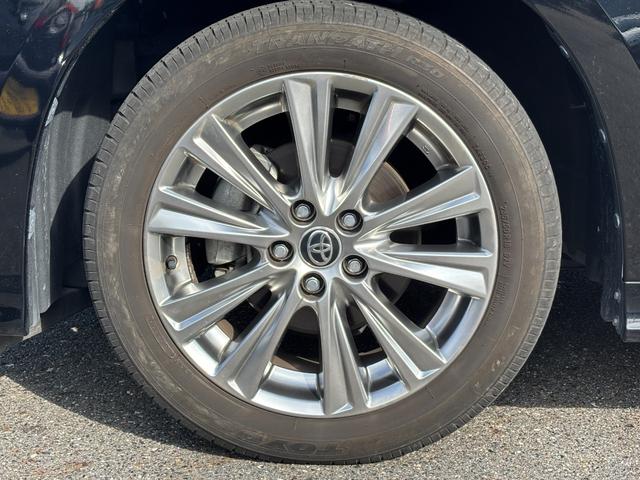 アルファード ２．５Ｓ　タイプゴールド　禁煙車　ＪＢＬプレミアムサウンドシステム　パワーバックドア　サンルーフ　デジタルインナーミラー　メーカー後席モニター　全方位カメラ　ディスプレイオーディオ　ＡｐｐｌｅＣａｒＰｌａｙ　ＥＴＣ２．０（23枚目）