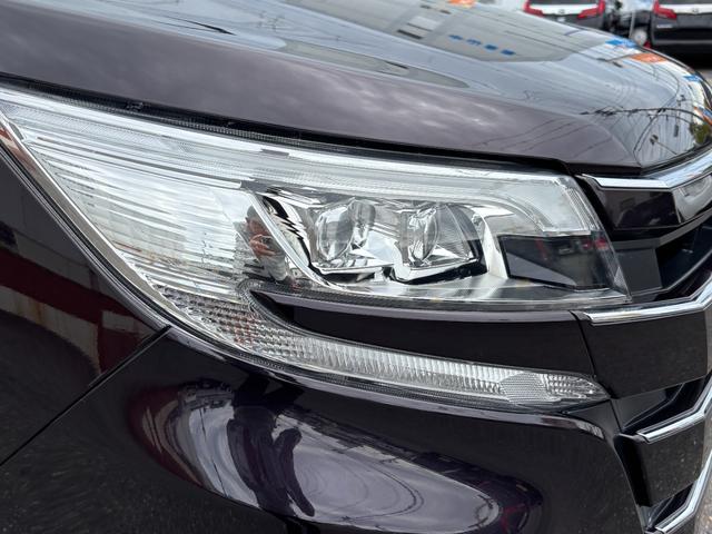 ノア Ｘ　禁煙車　セーフティセンス　ＬＥＤヘッドライト　バックカメラ　Ｂｌｕｅｔｏｏｔｈ　ドライブレコーダー　左パワースライドドア　ナビ連動ＥＴＣ　純正ナビ・テレビ　キーレスエントリー　オートマチックハイビーム（7枚目）