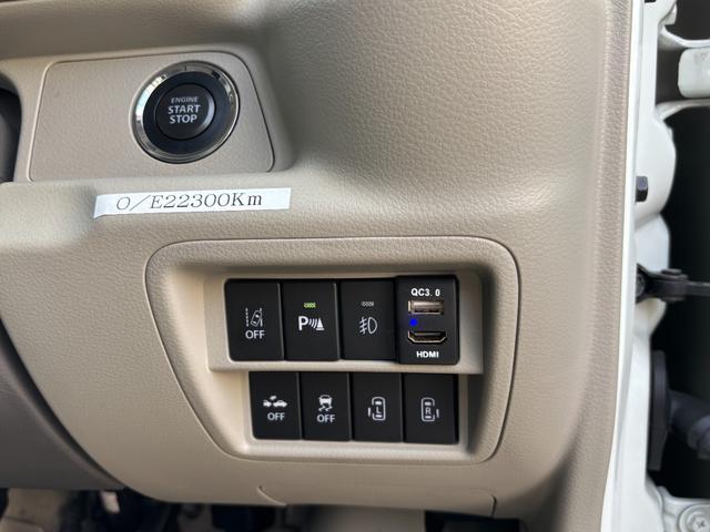 エブリイワゴン PZターボスペシャル 4WD 禁煙車 8インチナビ シートヒーター 後席モニター フルセグテレビ 両側パワースライドドア オートステップ 前後ドライブレコーダー クラッツェオシートカバー バックカメラ ワンオーナーETC(12枚目)