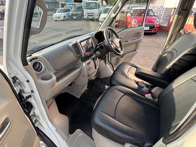 エブリイワゴン PZターボスペシャル 4WD 禁煙車 8インチナビ シートヒーター 後席モニター フルセグテレビ 両側パワースライドドア オートステップ 前後ドライブレコーダー クラッツェオシートカバー バックカメラ ワンオーナーETC(17枚目)