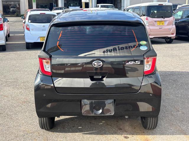 ミライース L SAIII 禁煙車 スマートアシスト3 CD USB リアガラスフィルム張り コーナーセンサー オートマチックハイビーム 衝突軽減ブレーキ キーレス(13枚目)