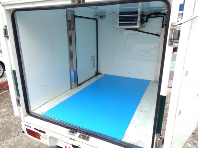 ハイゼットトラック 　ＦＲＰ中温冷凍車　片側スライドドア・デンソー製・－７℃設定・タイミングチェーン式エンジン・４ＡＴ・バックモニター・ラバーマット＋サイドバイザー・取扱説明書・スペアキー有・事業用登録可（28枚目）