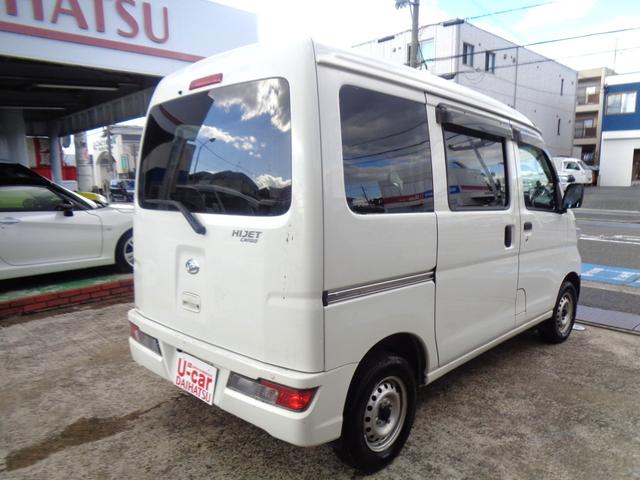 ハイゼットカーゴ ＤＸ　ＳＡＩＩＩ　スマートアシストＩＩＩ・ＡＢＳ・Ｗエアバッグ・キーレス・前席パワーウィンドウ・オートＬＥＤヘッドランプ・オーバーヘッドシェルフ・バックモニター・取扱説明書・保証書・スペアキー有・事業用登録可（6枚目）