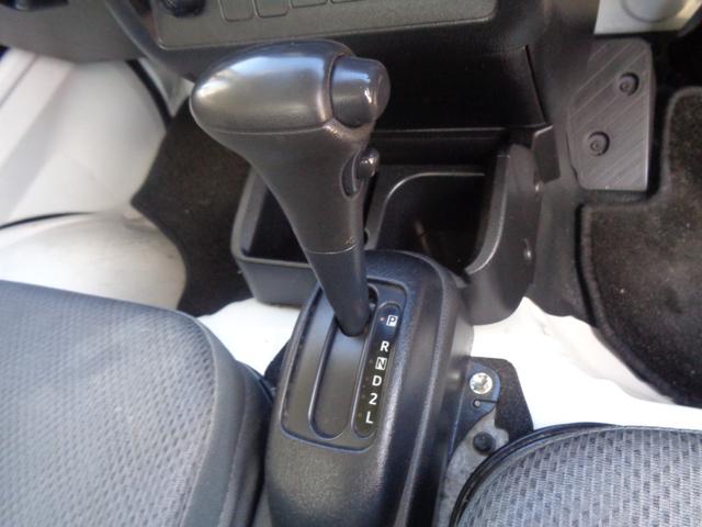 ハイゼットトラック スタンダード　タイミングチェーン式エンジン・４ＡＴ・パワステ・エアコン・ＡＢＳ・エアバッグ・純正ＣＤオーディオ・ＥＴＣ・３方開・荷台シートカバー・マット＋バイザー・取扱説明書・保証書・スペアキー有・車検２年受渡（15枚目）