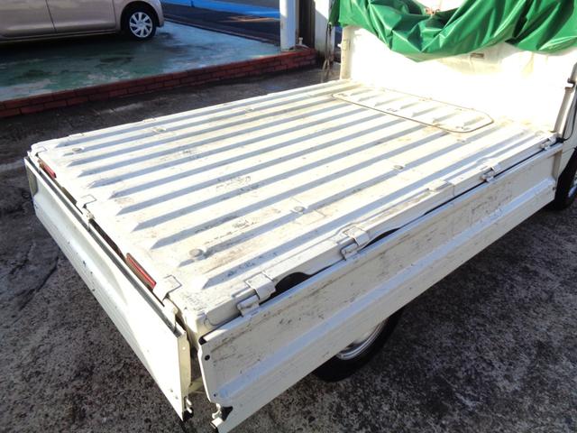 ハイゼットトラック スタンダード　タイミングチェーン式エンジン・４ＡＴ・パワステ・エアコン・ＡＢＳ・エアバッグ・純正ＣＤオーディオ・ＥＴＣ・３方開・荷台シートカバー・マット＋バイザー・取扱説明書・保証書・スペアキー有・車検２年受渡（24枚目）