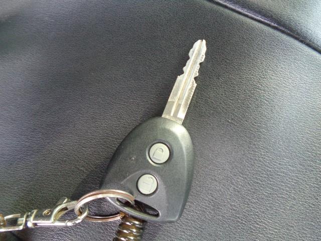 ハイゼットトラック ジャンボＳＡＩＩＩｔ　スマートアシストＩＩＩ・１オーナー車・取扱説明書・保証書・スペアキー有・キーレス・集中ドアロック・オートＬＥＤヘッドランプ＋フォグ・ナビＴＶ・ＥＴＣ・黒レザー調シートカバー・純正ラバーマット＋バイザー（15枚目）