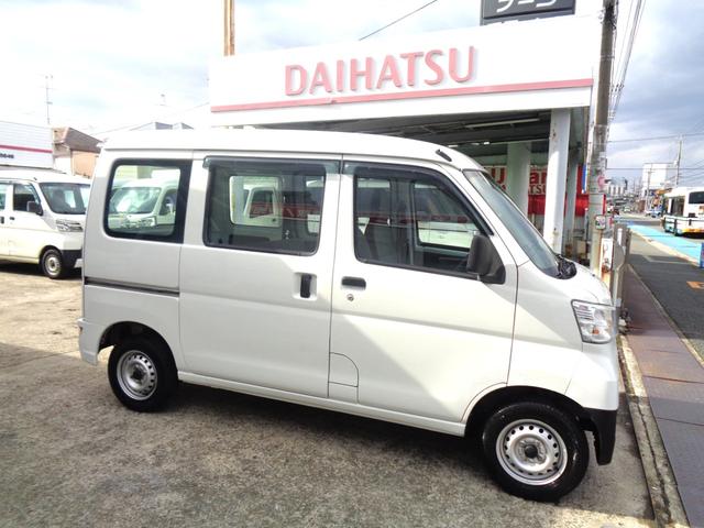 ハイゼットカーゴ スペシャル　ハイルーフ・タイミングチェーン式エンジン・パートタイム４ＷＤ・４ＡＴ・ＡＢＳ・アイドリングストップ・Ｗエアバッグ・パワーウィンドウ・取扱説明書・保証書・スペアキー有・事業用登録可（7枚目）